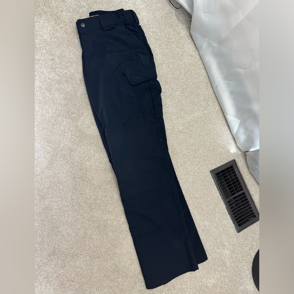 5.11 Stryke Pants, Size 32/34, Dark Navy